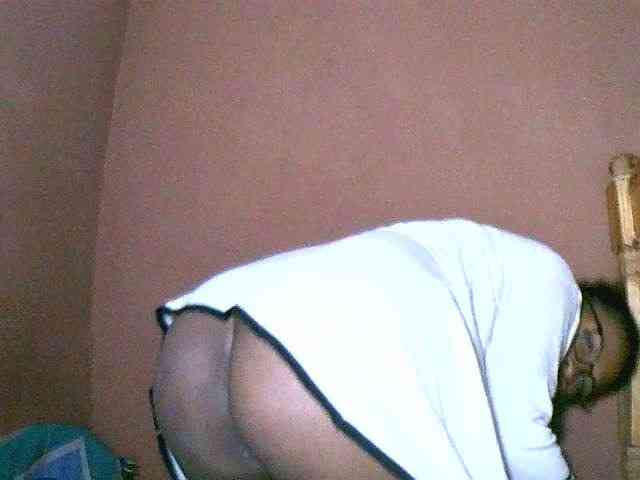Nirinah2710 webcam