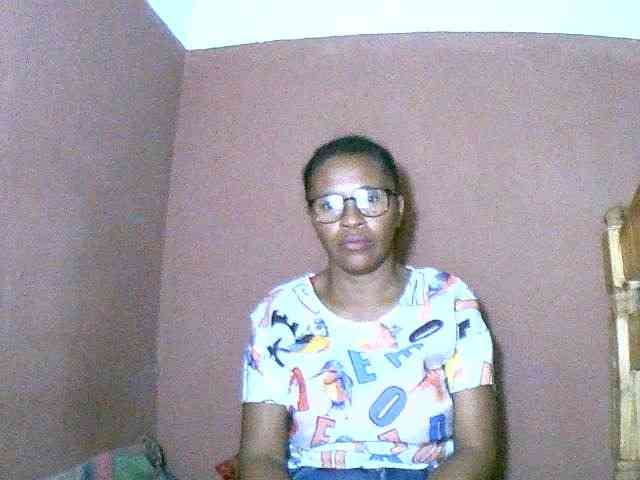 Nirinah2710 webcam