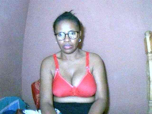Nirinah2710 webcam