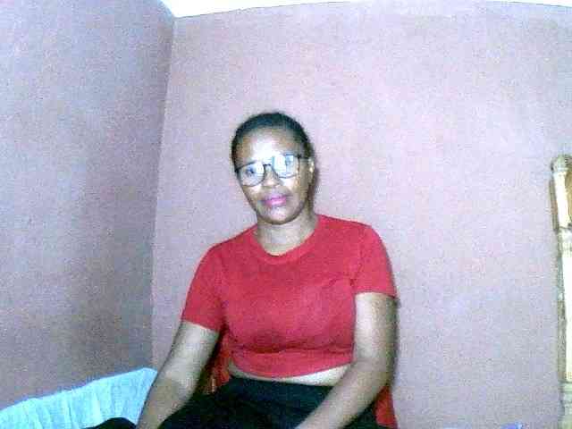 Nirinah2710 webcam