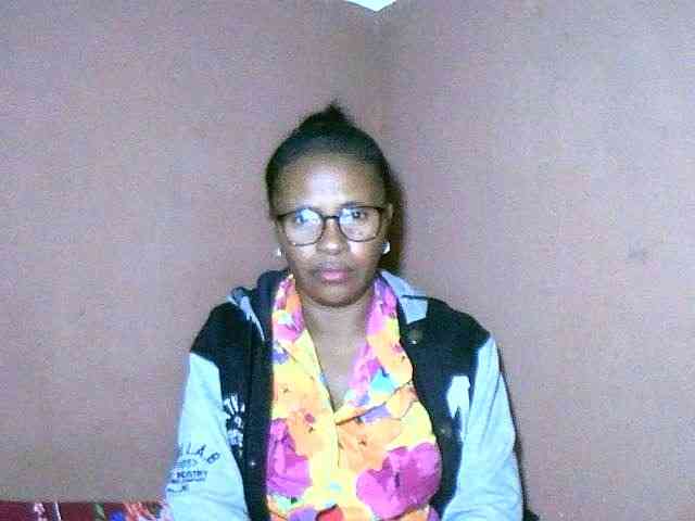Nirinah2710 webcam
