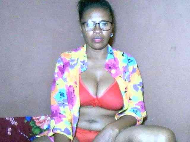 Nirinah2710 webcam
