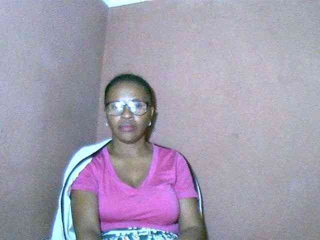 Nirinah2710 webcam