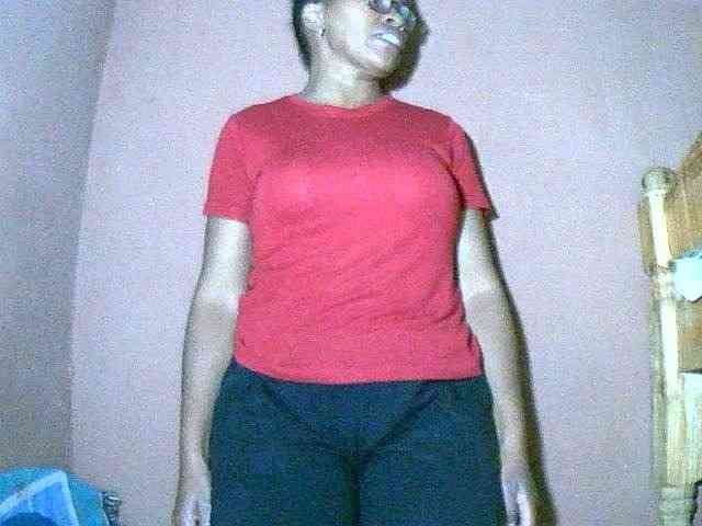 Nirinah2710 webcam