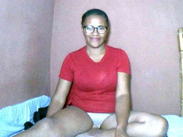 Nirinah2710 webcam