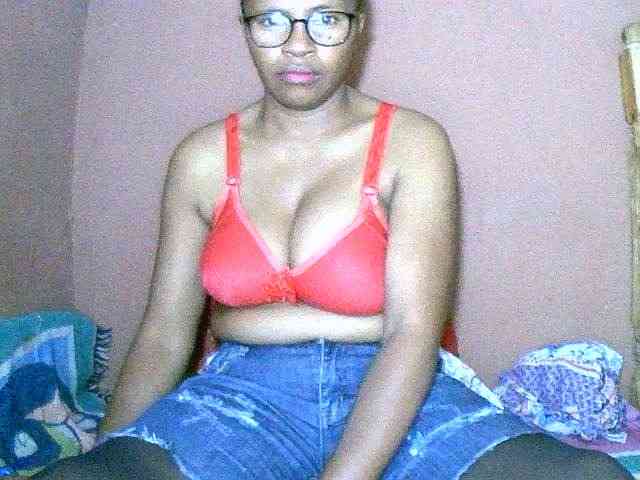 Nirinah2710 webcam