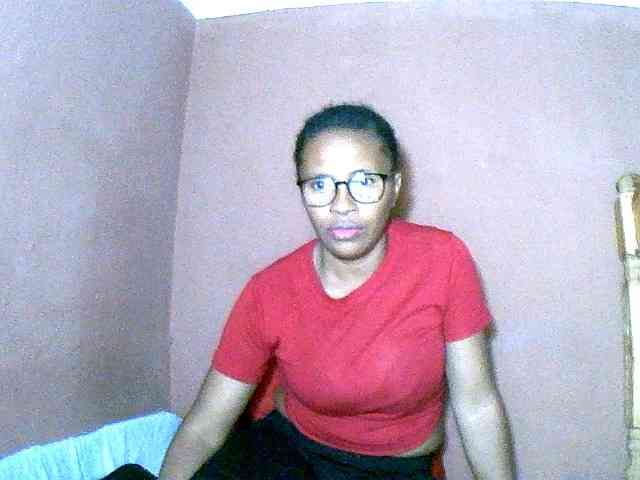 Nirinah2710 webcam