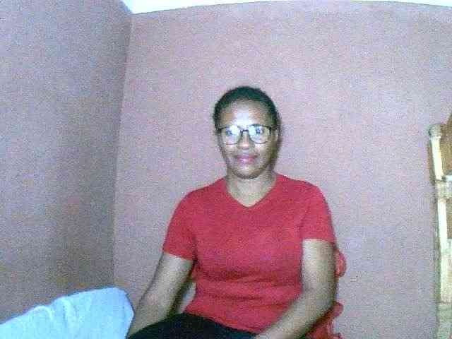 Nirinah2710 webcam