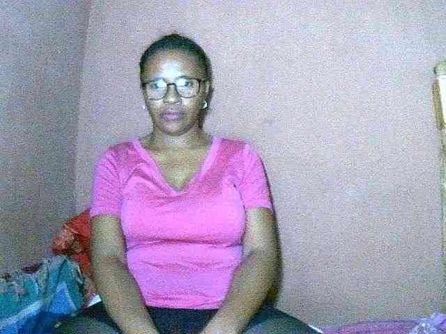 Nirinah2710 webcam