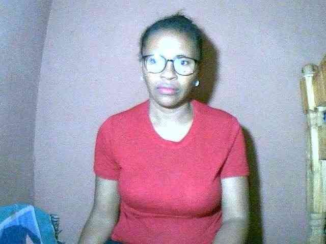 Nirinah2710 Live Webcam on BongaCams