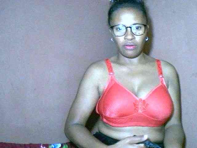Nirinah2710 webcam