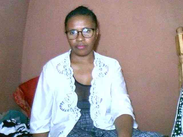 xxx webcam Nirinah2710