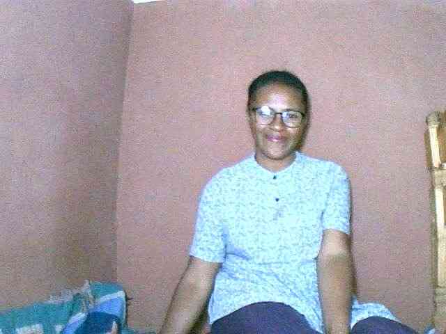 Nirinah2710 webcam