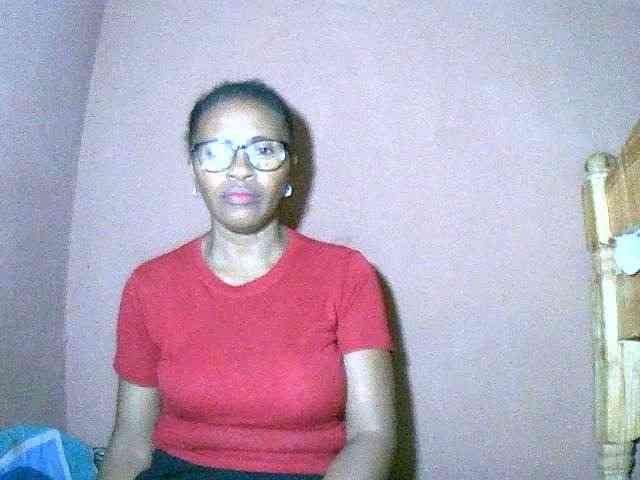 Nirinah2710 webcam