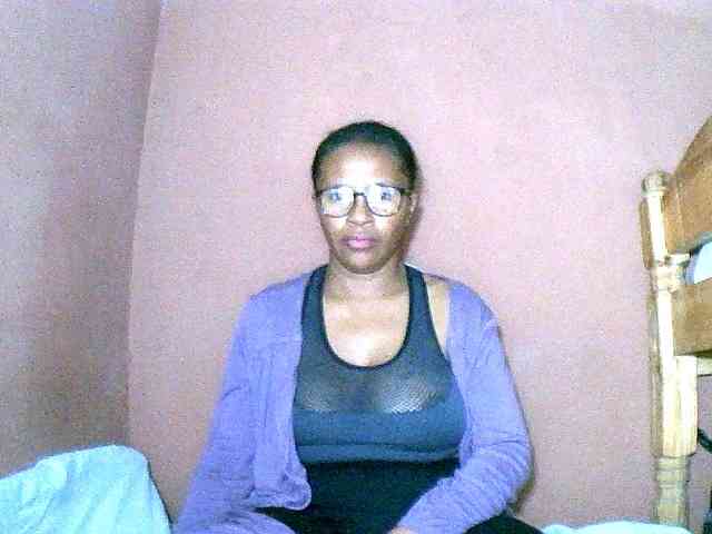 Nirinah2710 webcam