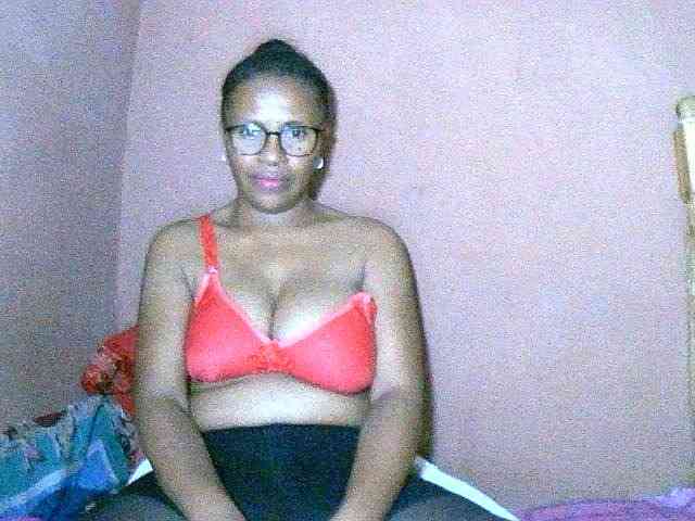Nirinah2710 webcam