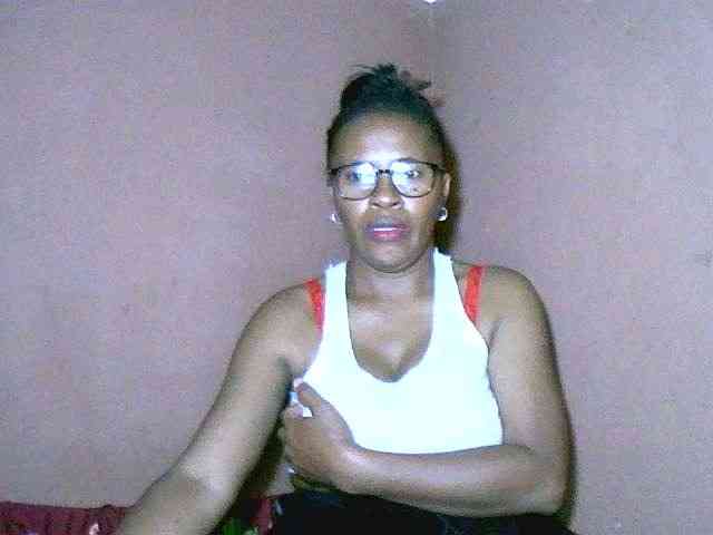 Nirinah2710 webcam