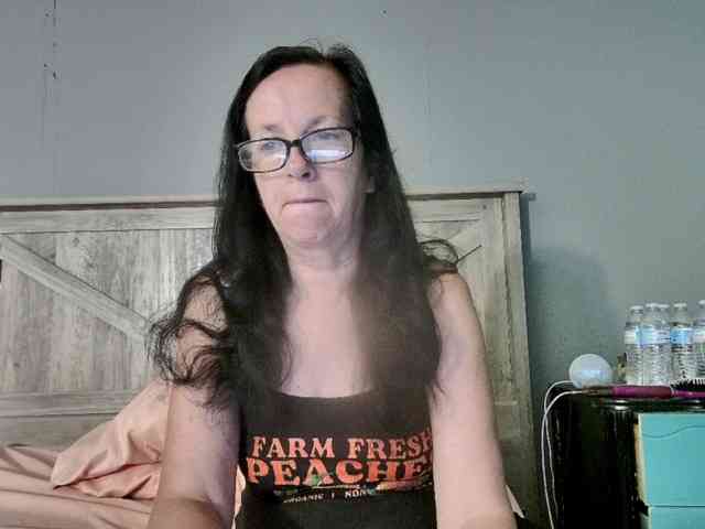 PeachGoddess webcam