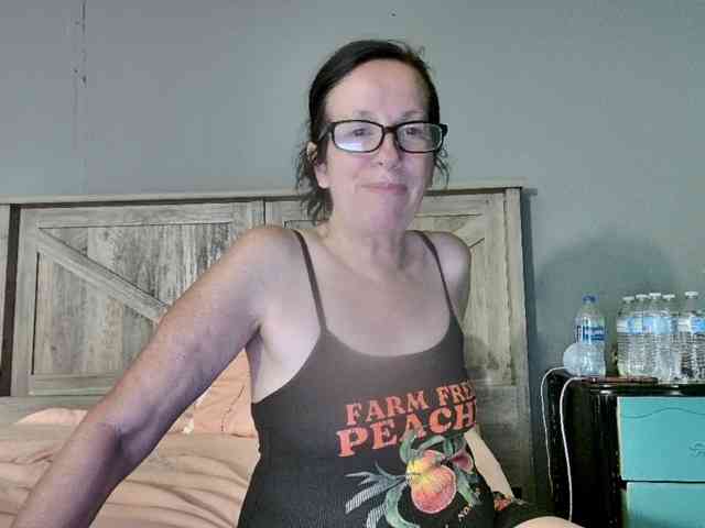 PeachGoddess webcam