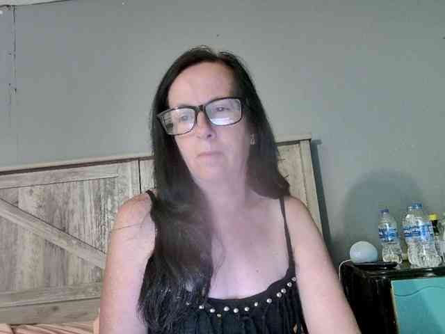PeachGoddess webcam