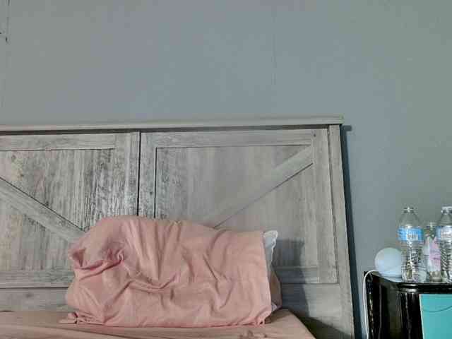 PeachGoddess webcam