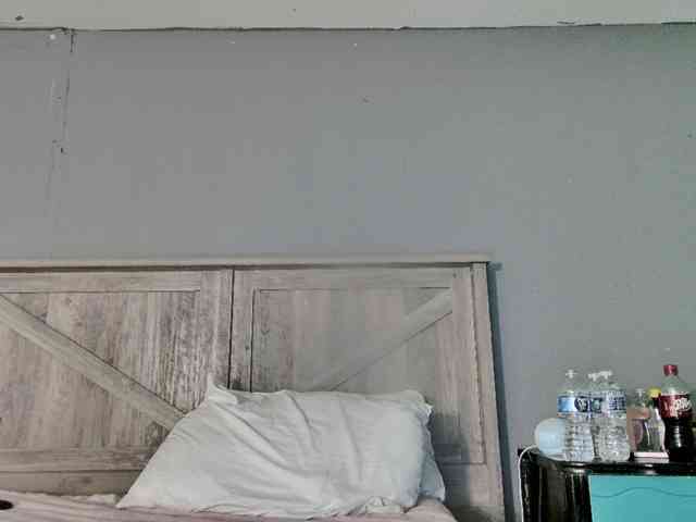 PeachGoddess webcam