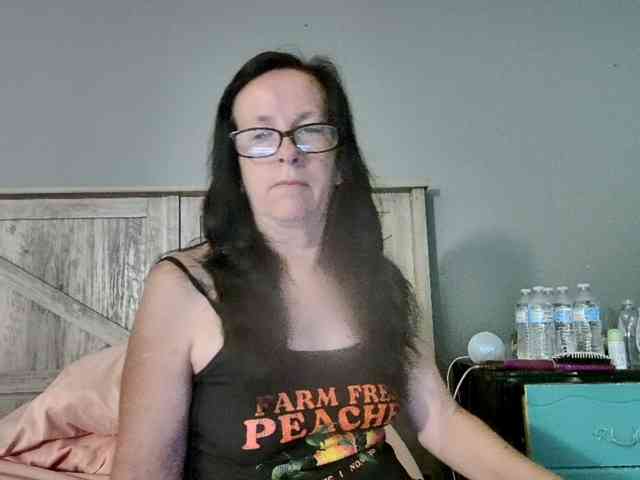 PeachGoddess webcam
