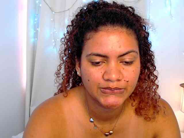 Amalia1893 webcam