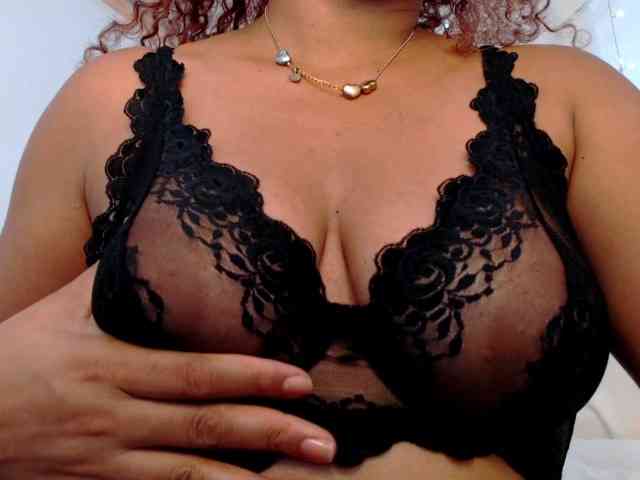Amalia1893 webcam