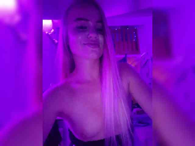 Yourprincess12 webcam