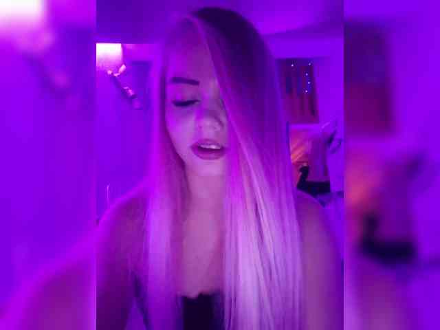 Yourprincess12 webcam