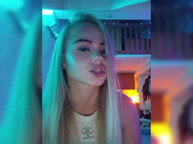 Yourprincess12 webcam