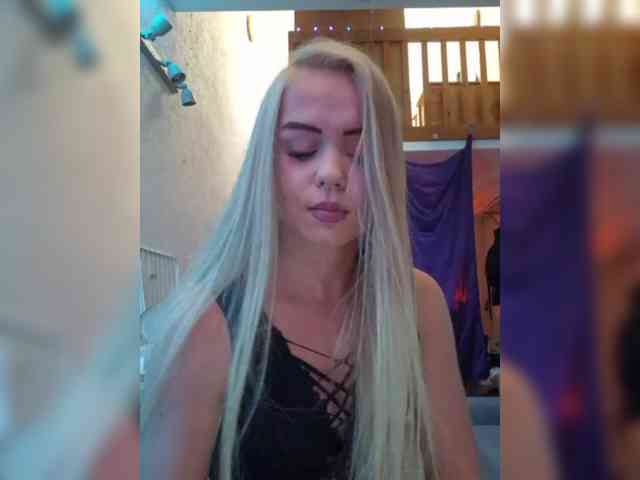Yourprincess12 webcam