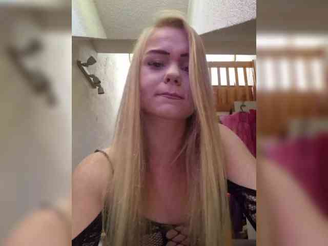 Yourprincess12 webcam