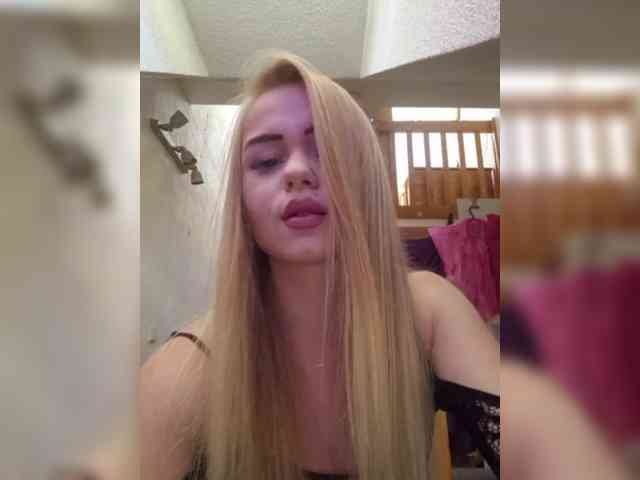 Yourprincess12 webcam
