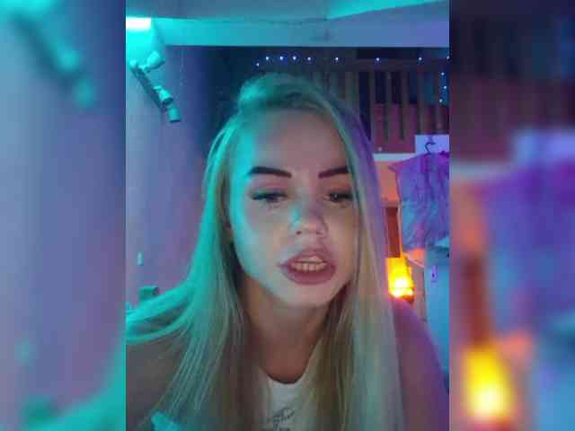 Yourprincess12 webcam