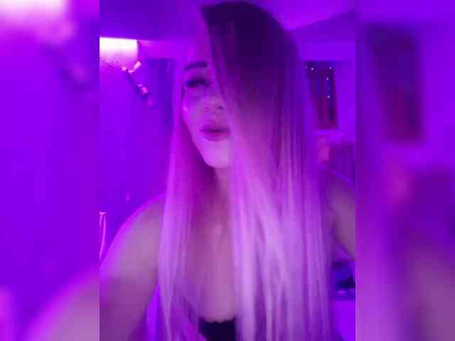 Yourprincess12 webcam