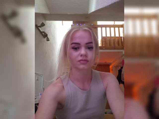 Yourprincess12 webcam
