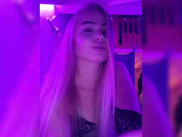 Yourprincess12 webcam
