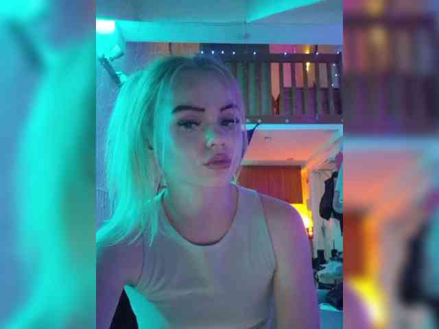 Yourprincess12 webcam