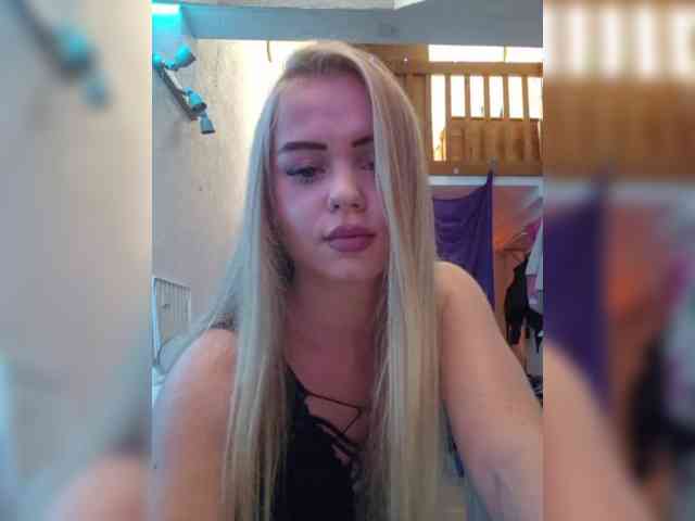 Yourprincess12 webcam