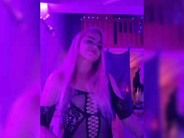 Yourprincess12 webcam