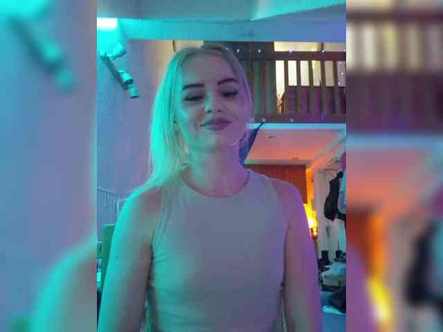 Yourprincess12 webcam