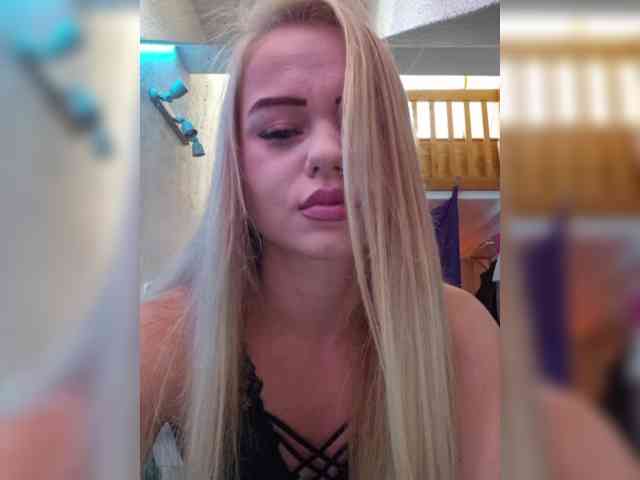 Yourprincess12 webcam
