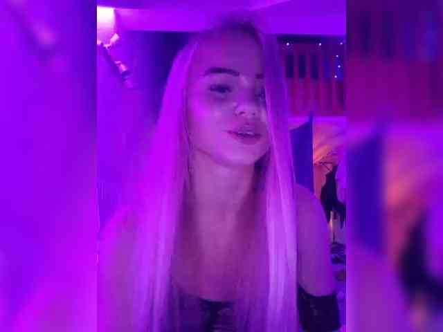 Yourprincess12 webcam