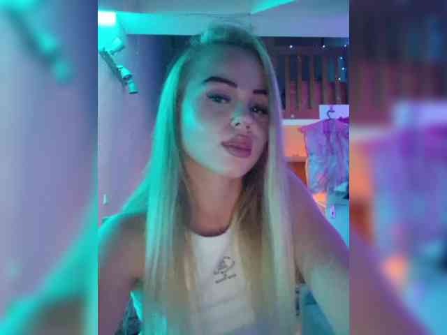 Yourprincess12 webcam