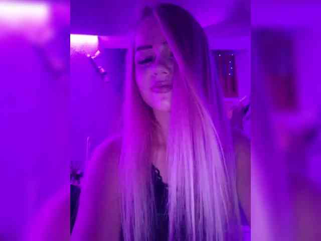 Yourprincess12 webcam