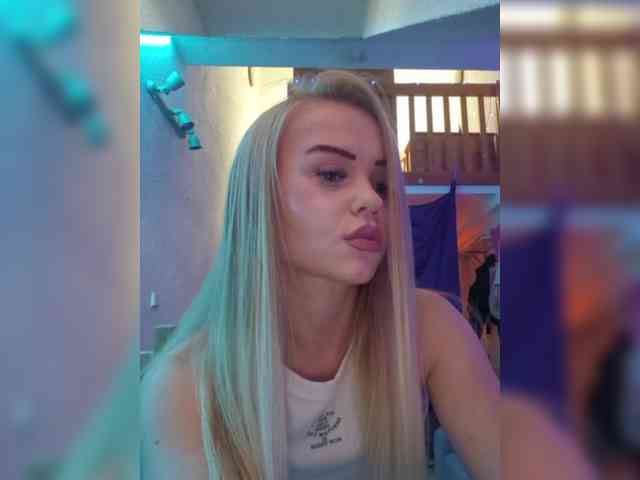Yourprincess12 webcam