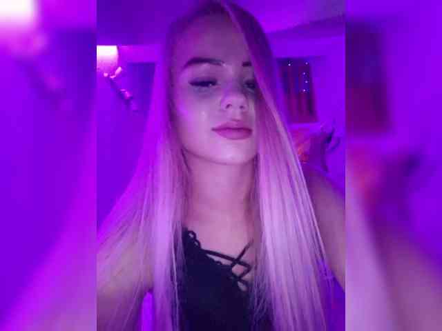 Yourprincess12 webcam