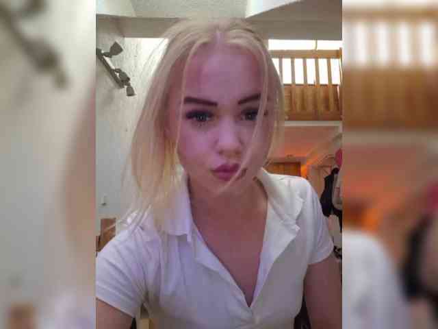Yourprincess12 webcam